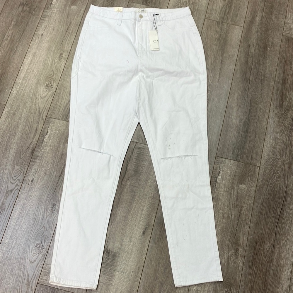 AP Blue by Aphrodite Jeans new with tags all over white rips in front size 3x